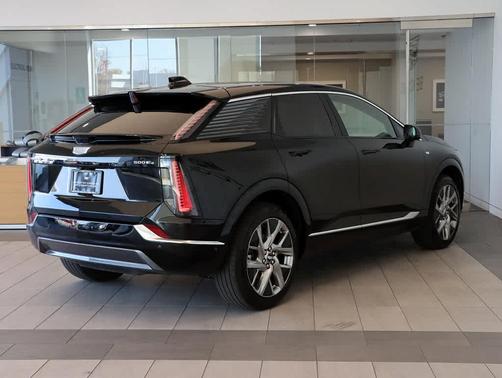 2025 Cadillac OPTIQ Luxury