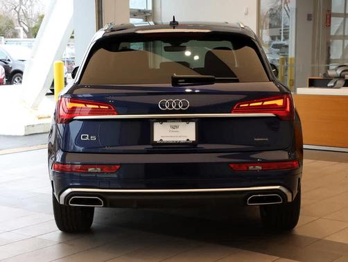 2022 Audi Q5 45 S line quattro Premium
