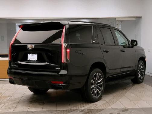 2022 Cadillac Escalade Sport