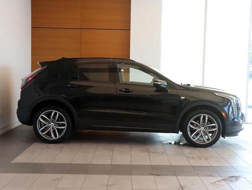 2022 Cadillac XT4 Sport