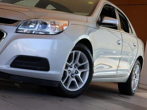 Silver Ice Metallic 2014 Chevrolet Malibu 1LT
