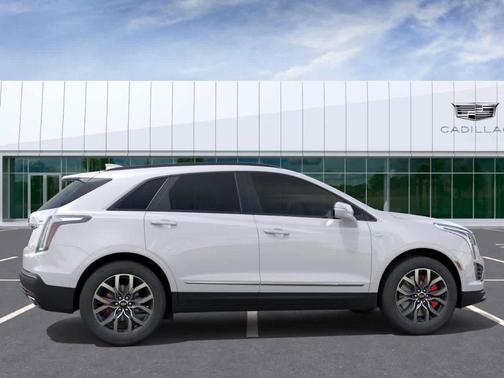 2025 Cadillac XT5 Sport