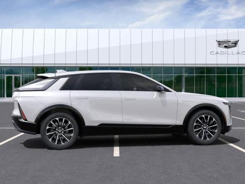 2025 Cadillac LYRIQ Sport