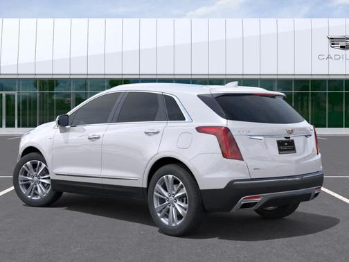 Crystal White Tri-Coat 2026 Cadillac XT5 Premium Luxury