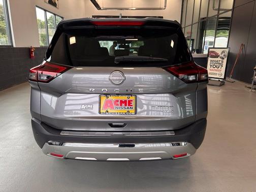 Gun Metallic 2023 Nissan Rogue Platinum