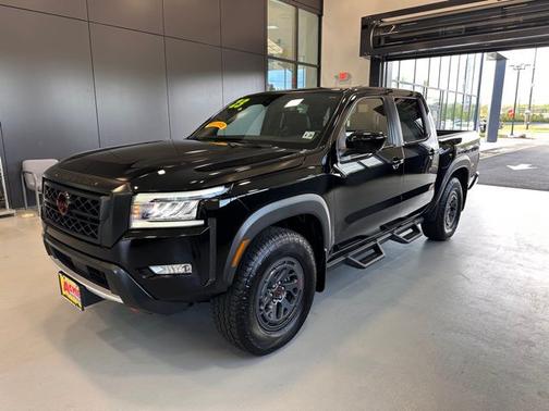Super Black 2023 Nissan Frontier PRO-4X
