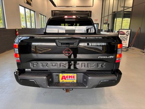 Super Black 2023 Nissan Frontier PRO-4X