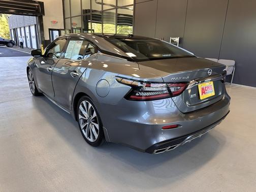 2023 Nissan Maxima Platinum