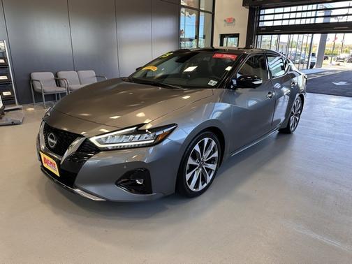 2023 Nissan Maxima Platinum