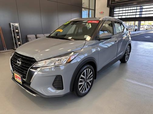 2023 Nissan Kicks SV