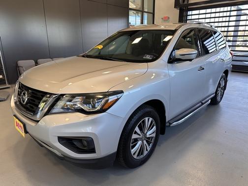 2019 Nissan Pathfinder SL