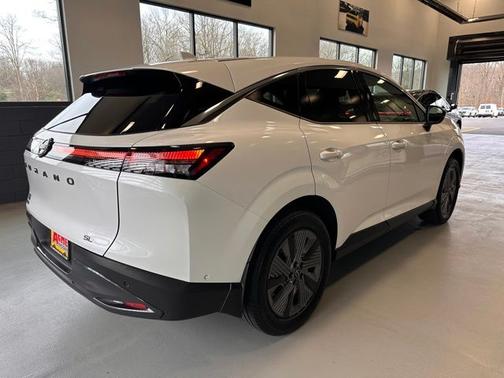Everest White Pearl Tricoat 2025 Nissan Murano SL