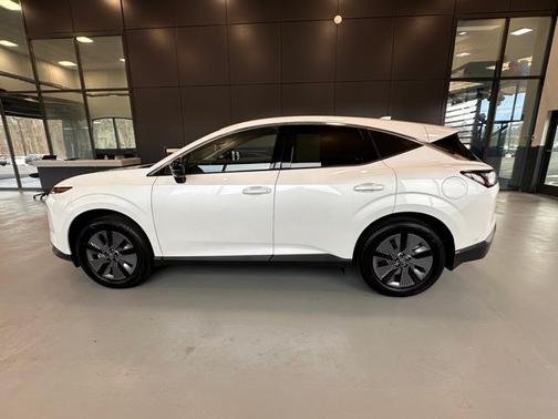 Everest White Pearl Tricoat 2025 Nissan Murano SL