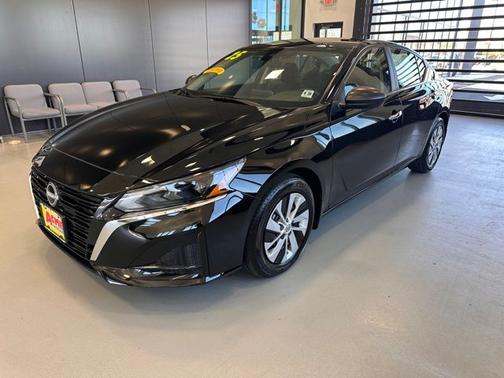 Super Black Clearcoat 2025 Nissan Altima 2.5 S