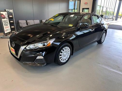 Super Black Clearcoat 2019 Nissan Altima 2.5 S