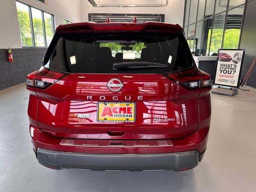 Scarlet Ember Tintcoat 2025 Nissan Rogue SL