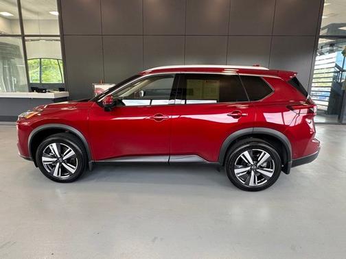 Scarlet Ember Tintcoat 2025 Nissan Rogue SL