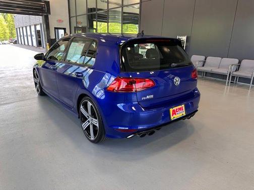 Blue 2016 Volkswagen Golf R 4-Door