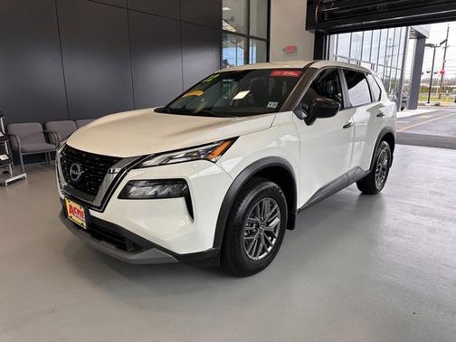 2022 Nissan Rogue S