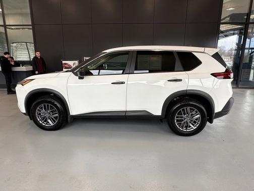 2022 Nissan Rogue S
