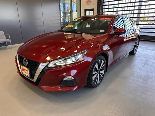 2021 Nissan Altima 2.5 SV