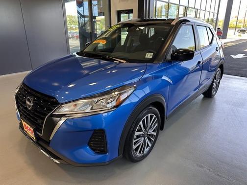 2023 Nissan Kicks SV
