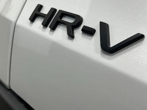 Platinum White Pearl 2027 Honda HR-V Sport AWD