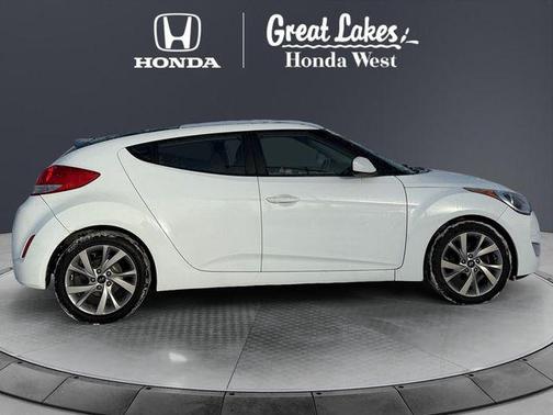 2017 Hyundai Veloster Base