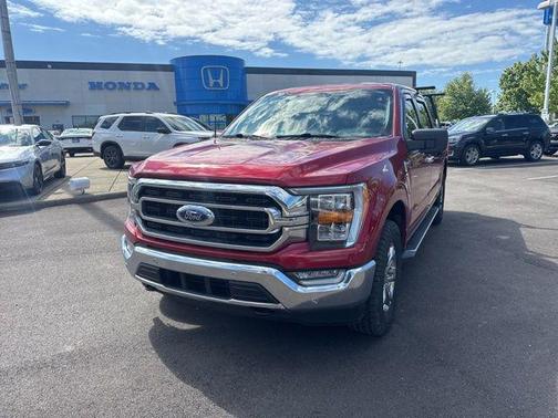 Rapid Red Metallic Tinted Clearcoat 2022 Ford F-150 XLT