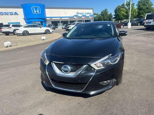 Super Black 2017 Nissan Maxima 3.5 Platinum