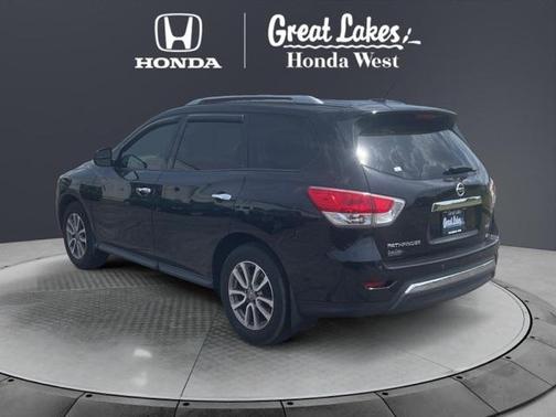2015 Nissan Pathfinder SV