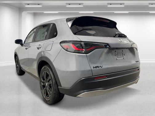 Urban Gray Pearl 2027 Honda HR-V Sport AWD