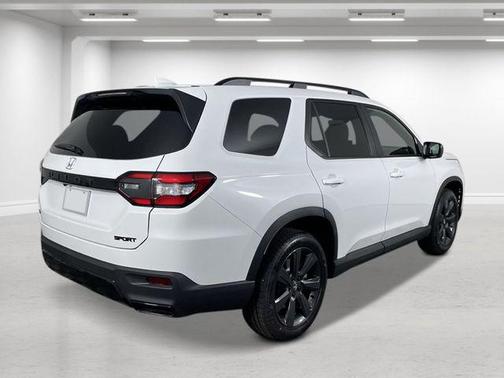 Platinum White Pearl 2026 Honda Pilot Sport