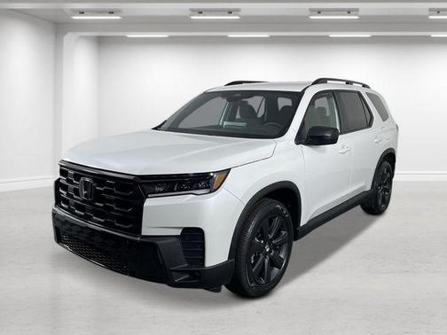 Platinum White Pearl 2026 Honda Pilot Sport
