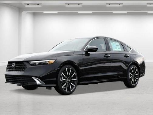 Crystal Black Pearl 2026 Honda Accord Hybrid Touring