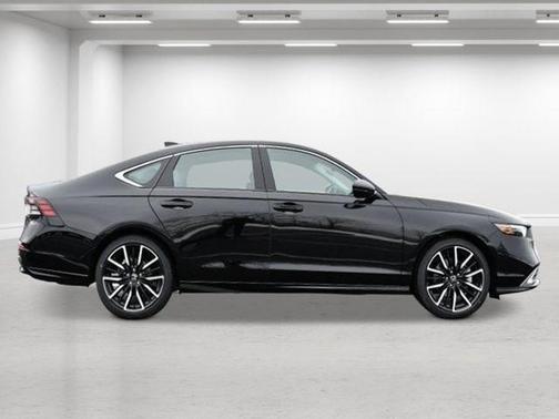 Crystal Black Pearl 2026 Honda Accord Hybrid Touring