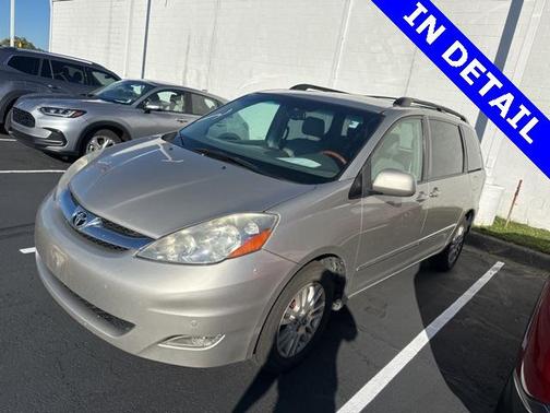 2008 Toyota Sienna XLE Limited