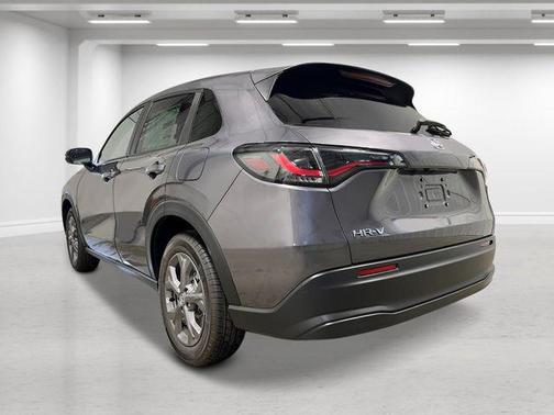 Modern Steel Metallic 2027 Honda HR-V LX