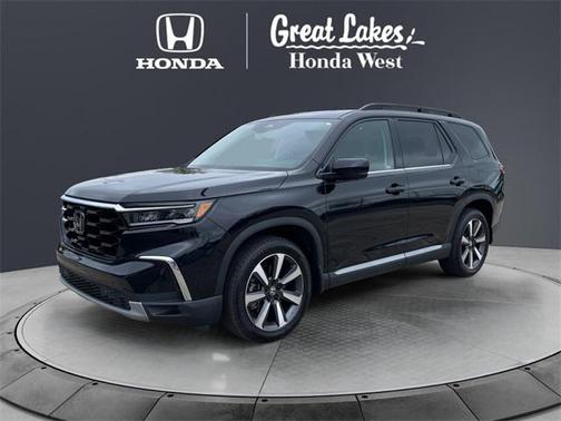2025 Honda Pilot Touring 8-Passenger