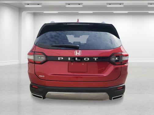 Radiant Red Metallic II 2026 Honda Pilot EX-L