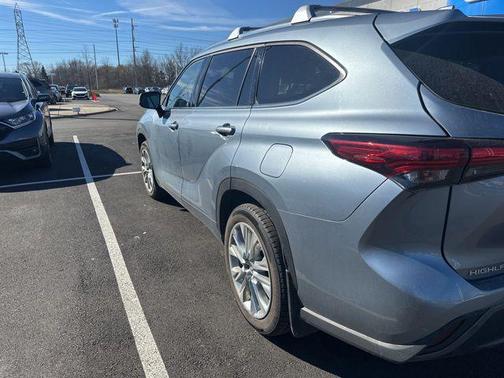 2021 Toyota Highlander Limited