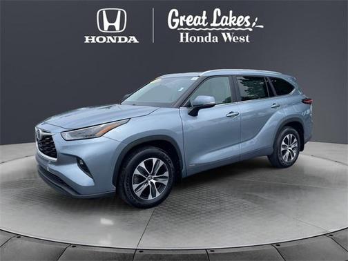 2023 Toyota Highlander Hybrid XLE