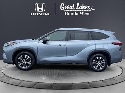 2023 Toyota Highlander Hybrid XLE