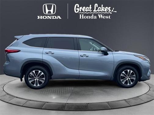 2023 Toyota Highlander Hybrid XLE