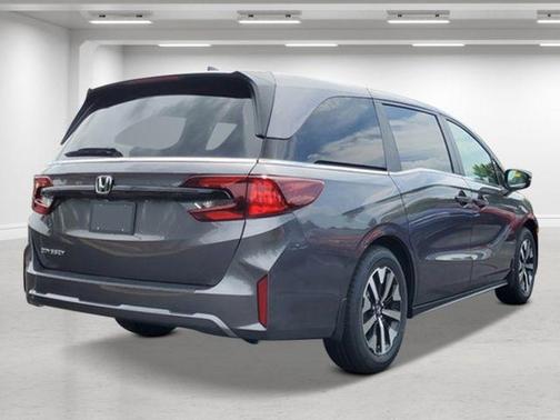 Modern Steel Metallic 2026 Honda Odyssey EX-L