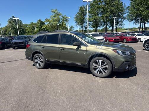 Wilderness Green Metallic 2019 Subaru Outback 2.5i Limited