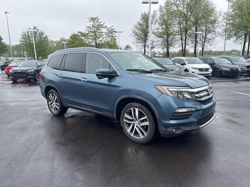 Steel Sapphire Metallic 2017 Honda Pilot Touring