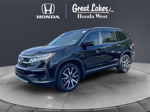 2022 Honda Pilot Touring 8-Passenger