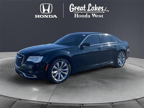 2017 Chrysler 300 Limited