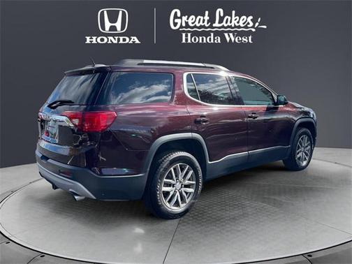 2017 GMC Acadia SLE-2